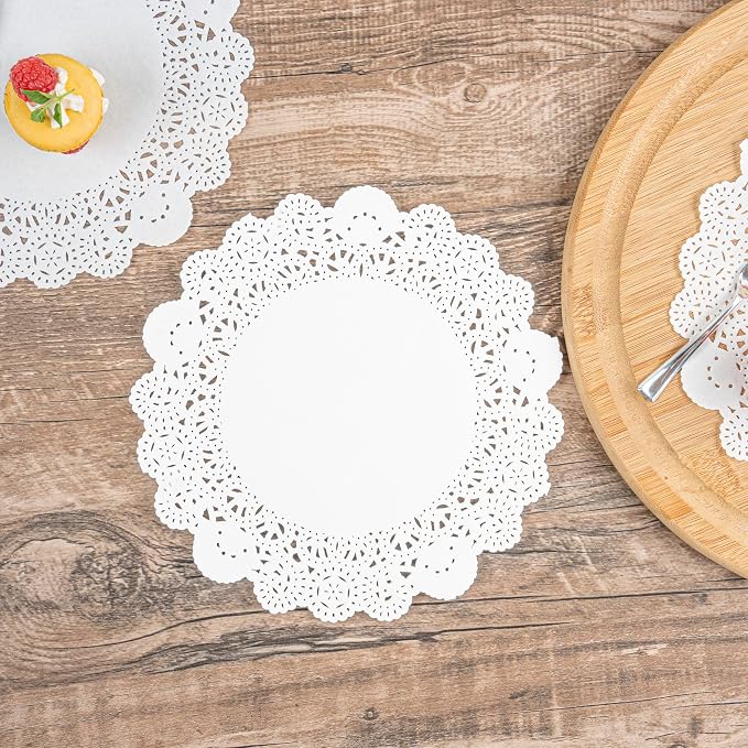 Restaurantware Paper Doilies 100 Pack of 8 Inch Lace Disposable Table Decor White Round Shape Decorative Presentation