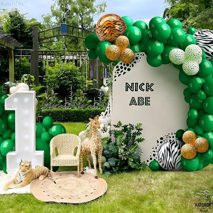 KatchOn, Dark Green Balloons - 12 Inch, Pack of 110 | Emerald Green for St Patricks Day Decorations, Birthday Decorations | St Patricks Day Balloons for Ramadan Decoration for Home | Eid Decorations