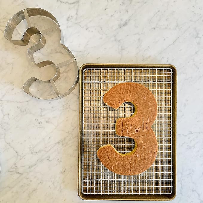 Ateco Extra Large Number 6 or 9 Cake Cutter
