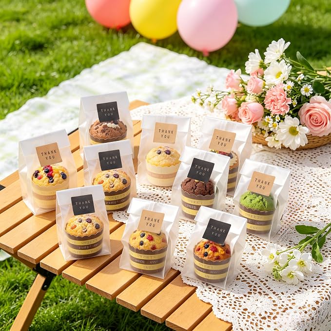 Cookie Bags for Packaging, 100 Pack Treat Bags with Thank You Stickers, 9 x 3.4 Inch for Individual Muffins, Brownies, Candy, Party Favors and Graduation Gift Bags