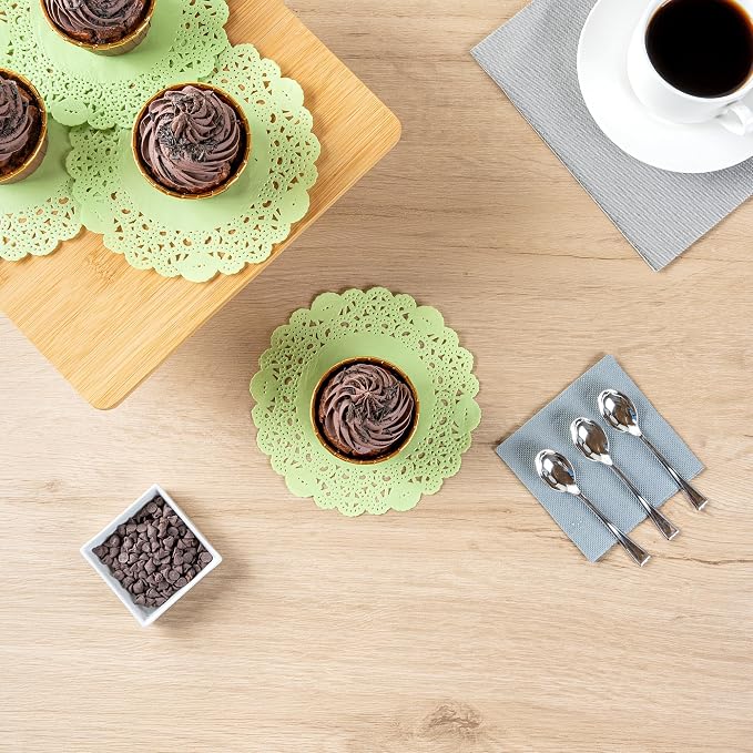 Restaurantware-Pastry Tek 6 x 6 Inch Paper Lace Doilies, 4000 Disposable Table Doilies - Elegant Lace Finish, Long Lasting, Green Paper Placemat, for Pastries, Cupcakes, Desserts